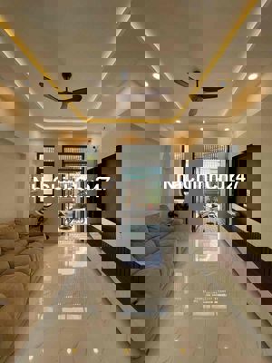 (CHỦ NGỘP BÁN GẤP) NGUYỄN QUÝ YÊM-NHÀ 2 TẦNG-HẺM 6m-TẶNG FULL NỘI THẤT