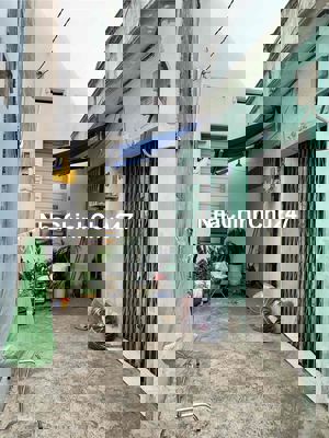 Nhà đg Mã Lò, Q.Bình Tân. DT 4,8x15m nở hậu 9m.