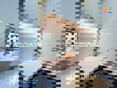 CĂN HỘ DỊCH VỤ FULL NỘI THẤT, CỬA SỔ TRỜI SIÊU THOÁNG 25M2 KẾ BÊN Q10