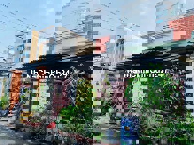 KHÔNG CÓ NHU CẦU SỬ DỤNG CÂN BÁN NHÀ 10x20