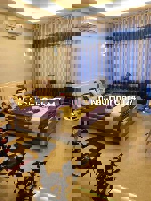 NHÀ ĐẸP CHỦ CẦN TIỀN BÁN GẤP - ngay Nhà Văn Hoá