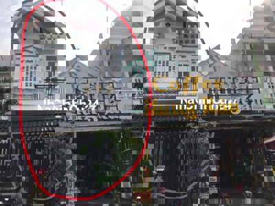 Nhà mặt tiền chính chủ ngộp ngân hàng