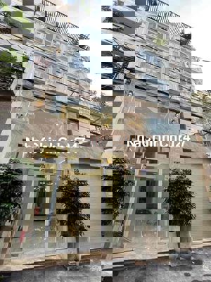 nhà mới chính chủ đứng bán có thang máy phòng xông hơi mát xa