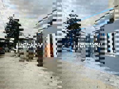 Villa cấp 4 mới 100% chưa qua sử dụng gần chợ gần trường học gần KCN