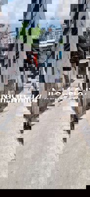 Nhà cấp 4 cạnh metro chủ bán gấp trong tháng về quê.