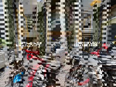 Bán nhà KDC Nam Sài Gòn, 4,5x18m, 1 Hầm, 3 Lầu