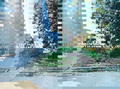 Bán đất thổ cư ngang 5 dài 28 gần chợ Đức Hòa