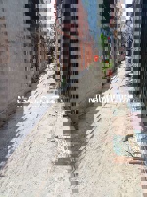 Bán nhà nát phía bên sông Gigamall