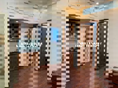 Chung cư HVH thang bộ 4 lầu, nhà ở lầu 2, gần trường cấp 123, siêu thị