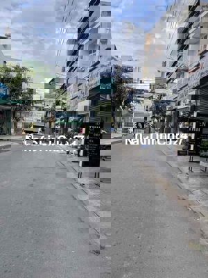 Bán nhà kế bên Eon 2 tầng 4x15 HXH. Giá nhỉnh 4tỷ. sổ đẹp không huy h.