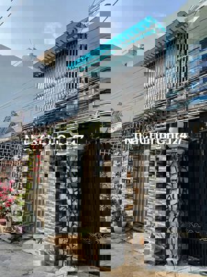 5,4 TỶ.NHÀ 2T HXH.DT 60,8M2.CÁCH ĐƯỜNG PHẠM VĂN ĐỒNG 800M.ĐÃ HOÀN CÔNG