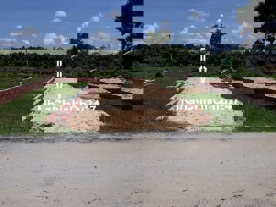 ĐẤT THỔ CƯ (4M X 25M) GẦN UBND XÃ ĐỨC HÒA THƯỢNG , ĐỨC HÒA , LONG AN