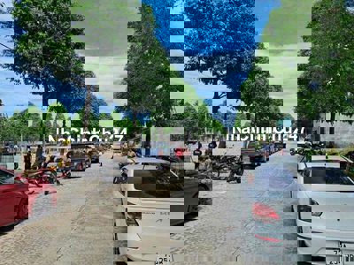 CHÍNH CHỦ CẦN BÁN ĐẤT BÀU BÀNG CÁCH QL13 CHƯA ĐẾN 500M SỔ SẴN