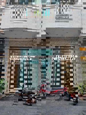 chính chủ bán nhà 585/4c sư vạn hạnh Quận 10