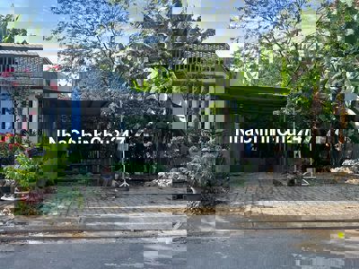 Chủ cần bán lô Nguyễn Hàm Ninh , GIá RẺ