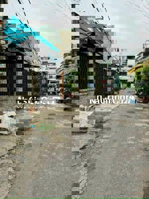 Nhà cấp 4 HXH thông trường chinh 10x20m ( CN 58m2) giá 5ty6