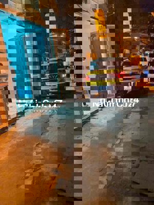 Chính chủ bán nhà ngõ 221 Phố Tôn Đức Thắng. Ngõ ô tô đỗ cửa gần phố