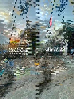 Chủ ngộp gửi em lô đất 150m2 giá 1ty2