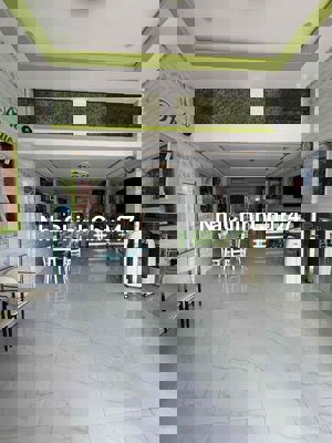 chính chủ cần bán gấp nhà mặt tiền ngay chợ