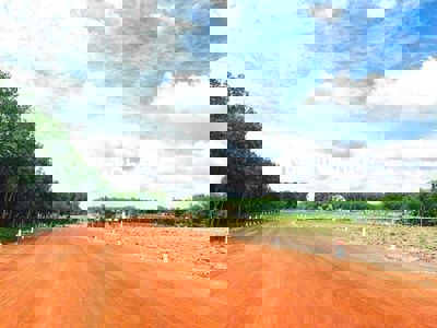 Nguồn không hiếm, nhưng GIÁ ***. 5km gần VSIP không có lô thứ 2