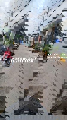 Bán nhà ngay chân cầu vượt ngã tư ga q12