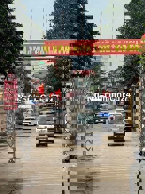 chính chủ em cần bán 105m2 đất , xã võng xuyên huyện phúc thọ