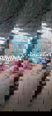 Bán nhà 86// Trường chinh- ngang 3.8 - 4 Tầng mới, giá 3.x Tỷ