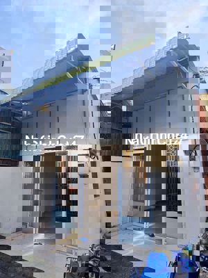 Nhà đẹp thích hợp chưa hàng bán online làm VP