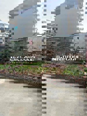 chính chủ em bán 94m2 đất xã ngọc tảo phúc thọ cách đường 32 200m