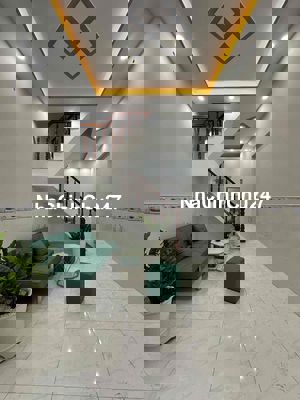 Nhà 80m2 Ngay UBND Mỹ Hạnh Bắc - 2PN & 2WC Chính chủ