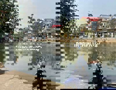 Bán nhà chính chủ mặt hồ