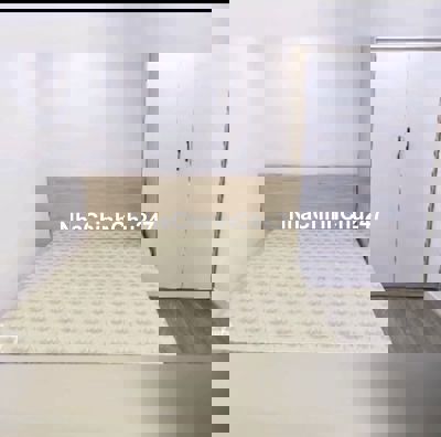 Chính chủ bán nhà Nhân Mỹ 31m2*5 tầng 1 tum, sổ đẹp chỉ 5,75 tỷ