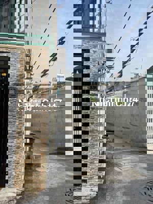 Chủ cần bán nhà 62,7m2 kiên cố, rộng rãi 2 Tầng+ gác gỗ. DTXD 103m2