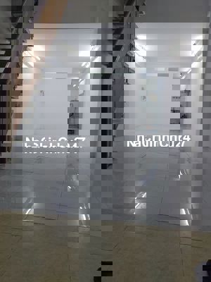 Nhà nguyên căn trung tâm quận 4, Phường 4. 97 m2. Giấy tờ chính chủ