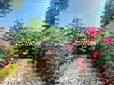 chính chủ bán căn 262m2, nở hậu, hẻm xe hơi, sổ riêng