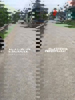 Gần 2000m2 đất có sẵn thổ cư, mặt tiền đường, dân cư đông đúc, có tl