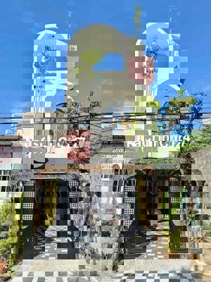 CHỦ NGỘP CẦN BÁN GẤP NHÀ 1 TRỆT 1 LẦU BÌNH CHÁNH