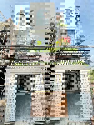 Chính chủ bán nhà186/39 Trần Quang Khải Q1,28m2 3 tầng, nhà mới 3.98tỷ