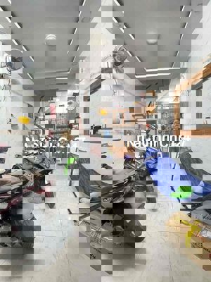 nhà 4 tầng ngay hoàng hoa thám p13 tân bình gần chợ hoàng hoa thám