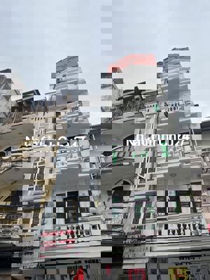 chính chủ bán nhà phố Võ Thị Sáu DT 42 m2,5 tầng,giá 11,5 tỷ.