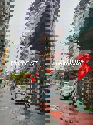 Nhà khung chính chủ  trung tâm TP. Hạ Long, Quảng Ninh, giá siêu hot