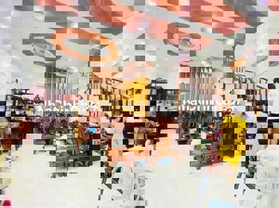 Bán nhà hẻm ô tô gần biển đường Phan Chu Trinh