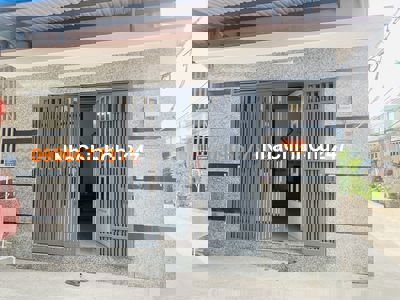 nhà 2 mặt tiền hẻm Lê Thị Tư-Bình Chánh A 5m-10m 1 trệt 1 lầu ngay chủ