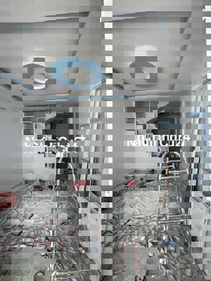 Căn nhà mới xây cần chủ mới gấp lắm rồi ạ