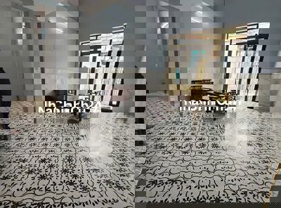 Chính chủ bán đất tặng nhà đẹp