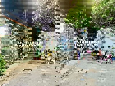 Mặt tiền Dt:200m2 (10x20), 5,95 Tỷ, Trường Chinh, Q12, đường 12m TLai