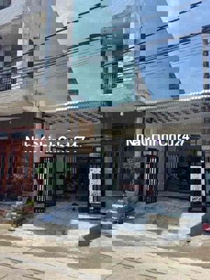 Chủ nhà cần bán gấp để định cư nước ngoài