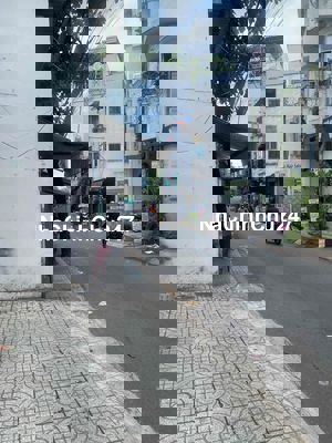 Cần Bán Nhà Chính Chủ MTKD Đường Hoà Bình Gần Đầm Sen DT 4x26m 4 Tầng