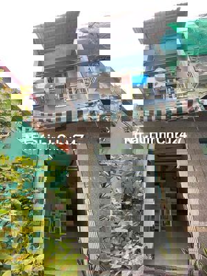 chính chủ đi định cư cần bán gấp. giảm 150triệu