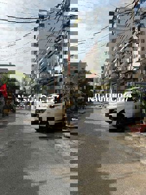 Chính chủ gửi bán căn nhà 2 lầu hẻm xe ôtô đường THOẠI NGỌC HẦU